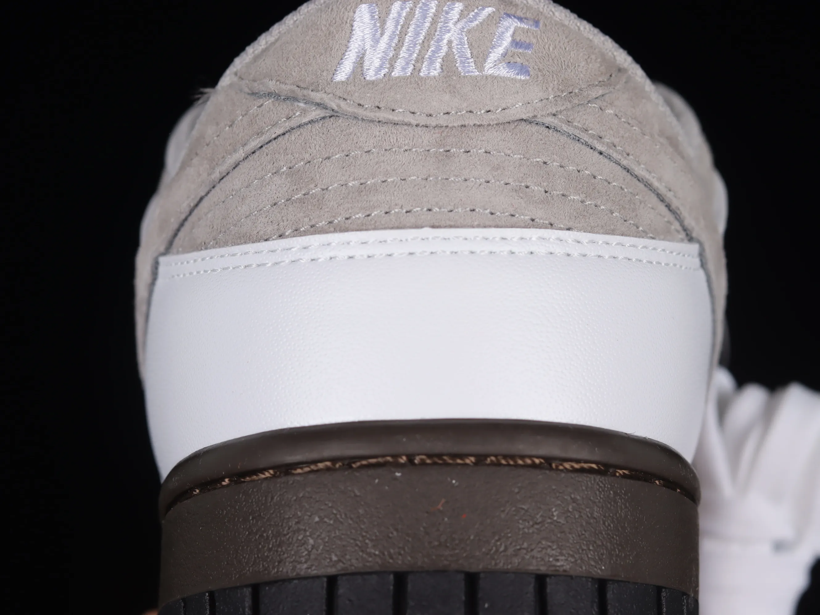 All Categories Nk SB Dunk Series Nk SB Dunk Low Low-top Sneakers N Version Nk SB Dunk Low "Ironstone" Cold Gray SB Smashed Backboard Fashion Casual Sneakers FD9746-001